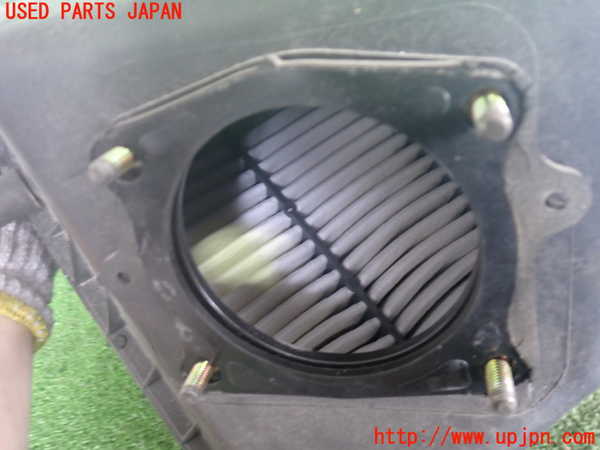 2UPJ-9239032560]ハイラックスサーフ(RZN185W)エアクリーナーボックス 中古_3