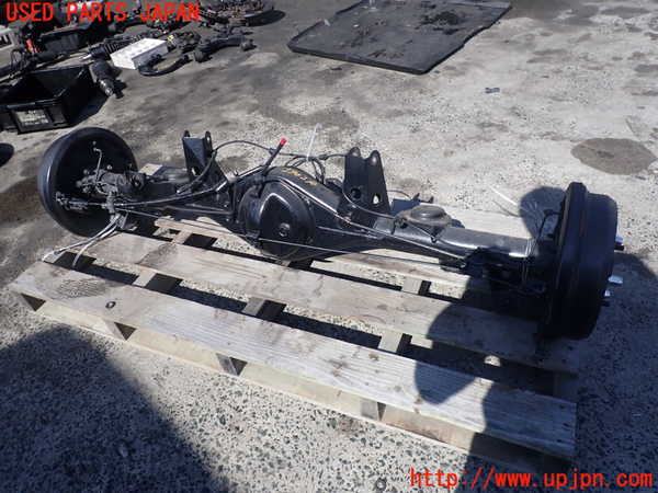 2UPJ-9239034400]ハイラックスサーフ(RZN185W)リアデフホーシング 中古_2