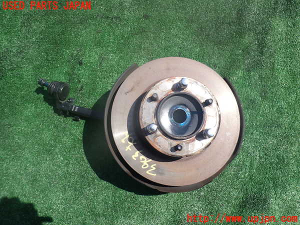 2UPJ-9239034290]ハイラックスサーフ(RZN185W)右フロントナックルハブ 中古_2