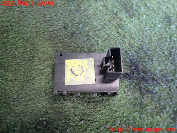 2UPJ-9239037850]ハイラックスサーフ(RZN185W)時計 中古_2