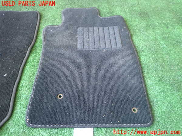 2UPJ-9239037800]ハイラックスサーフ(RZN185W)フロアマット 中古_2