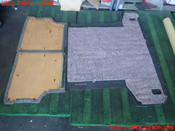 2UPJ-9239037795]ハイラックスサーフ(RZN185W)フロアーカーペット 中古_2