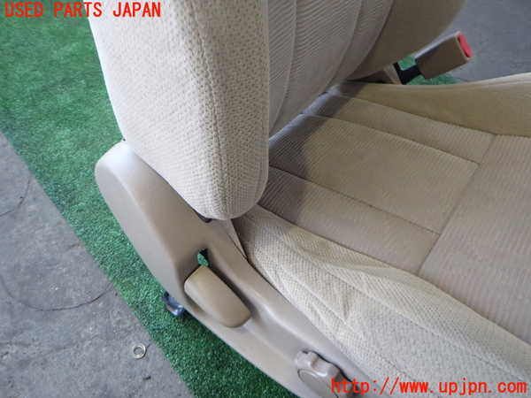 2UPJ-9239037035]ハイラックスサーフ(RZN185W)運転席シート 中古_4