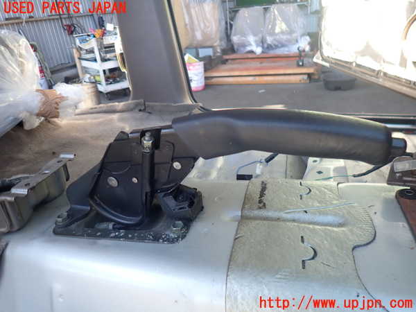 2UPJ-9239037550]ハイラックスサーフ(RZN185W)サイドブレーキレバー 中古_2
