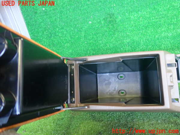 2UPJ-9239037540]ハイラックスサーフ(RZN185W)センターコンソール 中古_4