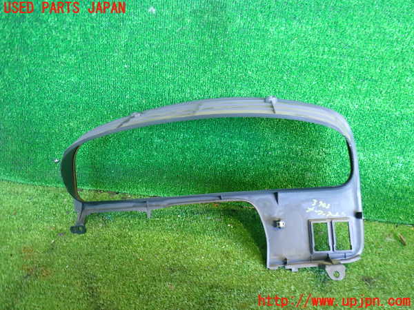 2UPJ-9239037510]ハイラックスサーフ(RZN185W)メーターフード 中古_2