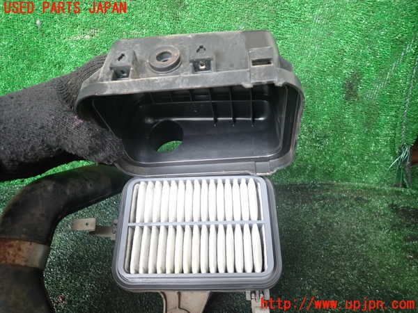 1UPJ-9239042560]テリオスキッド(J131G)エアクリーナーボックス 中古_3