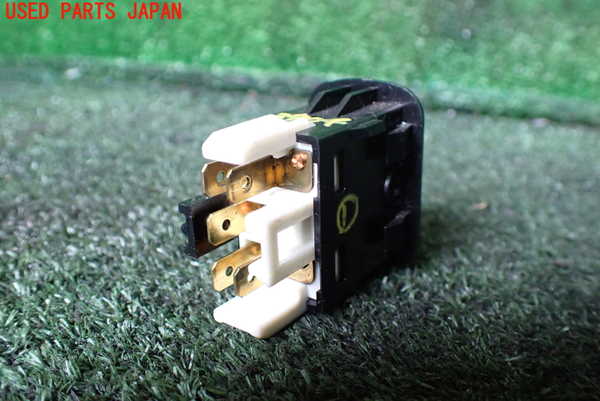 1UPJ-9239046306]テリオスキッド(J131G)スイッチ1 (リヤワイパー) 中古_2