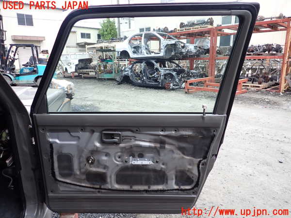 1UPJ-9239051230]ジムニー(JA22W)右前ドア 中古 ASAHI M2H3 43R-00033_2