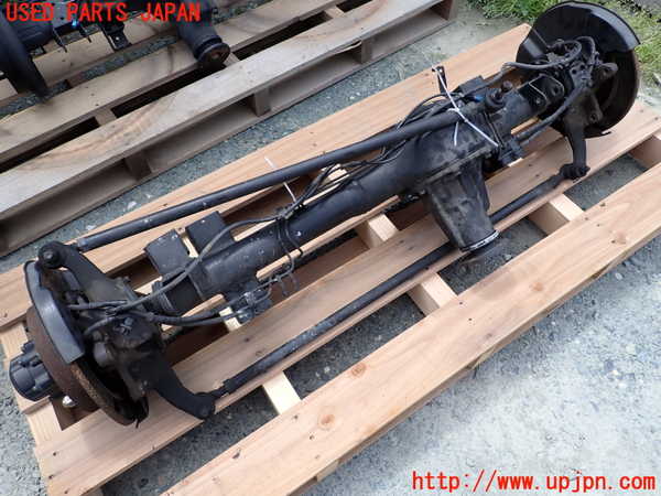 1UPJ-9239054370]ジムニー(JA22W)フロントデフホーシング 中古_4
