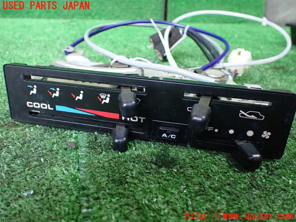 1UPJ-9239056066]ジムニー(JA22W)エアコンスイッチ1 中古_2