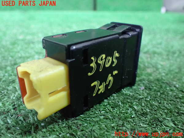 1UPJ-9239056295]ジムニー(JA22W)フォグスイッチ 中古_2