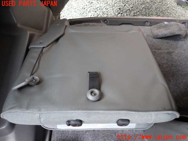 1UPJ-9239057405]ジムニー(JA22W)右リアシート 中古_4