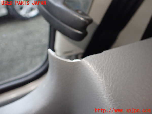 1UPJ-9239057675]ジムニー(JA22W)右リアピラートリム 中古_4