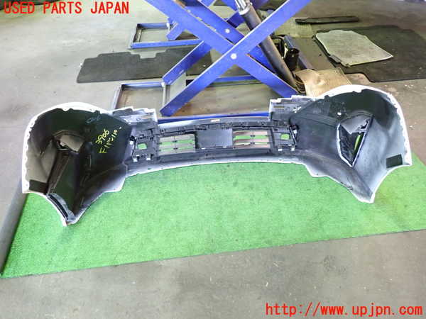 1UPJ-9239061010]セレナ e-POWER(GFC28)フロントバンパー 中古_4