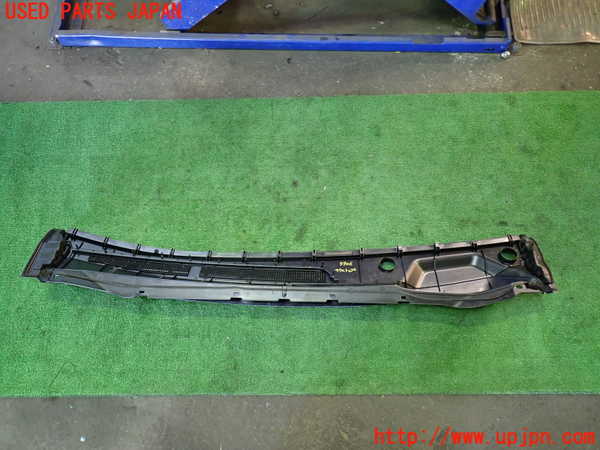 1UPJ-9239061190]セレナ e-POWER(GFC28)カウルトップ 中古_2