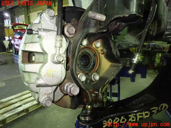 1UPJ-9239064290]セレナ e-POWER(GFC28)右フロントナックルハブ 中古_2