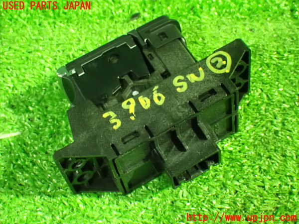 1UPJ-9239066307]セレナ e-POWER(GFC28)スイッチ2(電動パーキング オートホールド) 中古_2