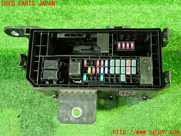 1UPJ-9239066741]セレナ e-POWER(GFC28)ヒューズボックス1(EGルーム内助手席側) 中古_2