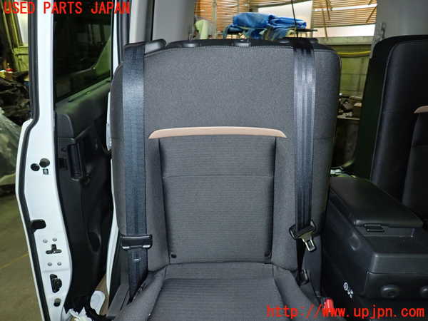 1UPJ-9239067145]セレナ e-POWER(GFC28)右2列目シート 中古_2