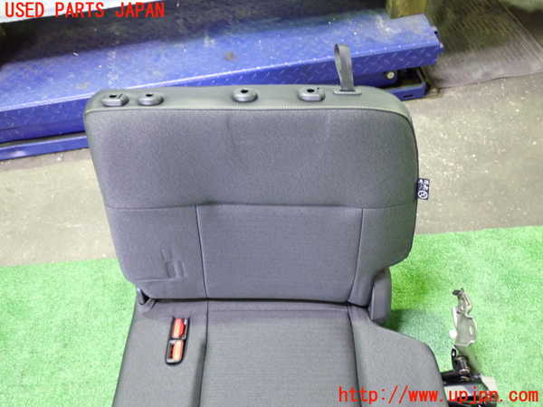 1UPJ-9239067265]セレナ e-POWER(GFC28)左3列目シート 中古_2