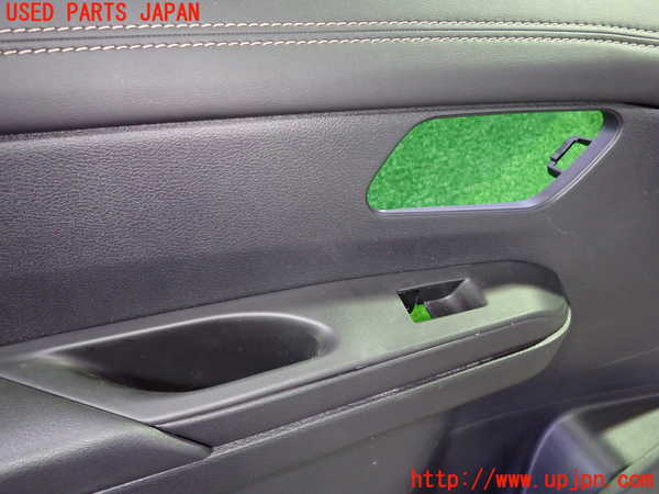 1UPJ-9239061264]セレナ e-POWER(GFC28)左前ドア内張り 中古_2