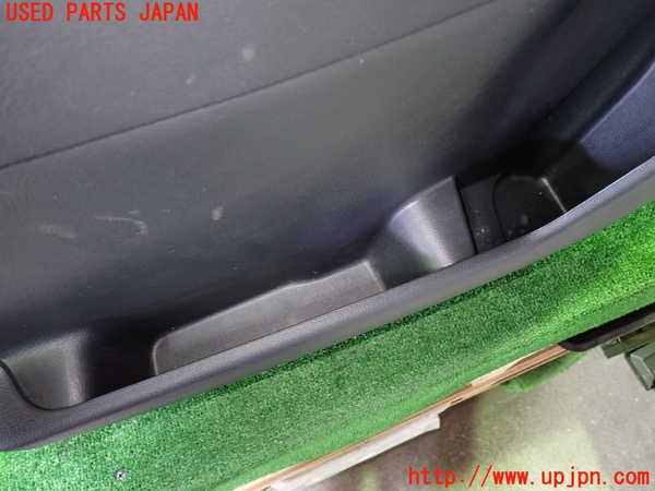 1UPJ-9239061264]セレナ e-POWER(GFC28)左前ドア内張り 中古_3