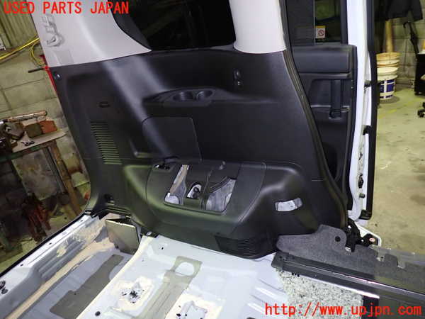 1UPJ-9239067680]セレナ e-POWER(GFC28)左リアピラートリム 中古_4