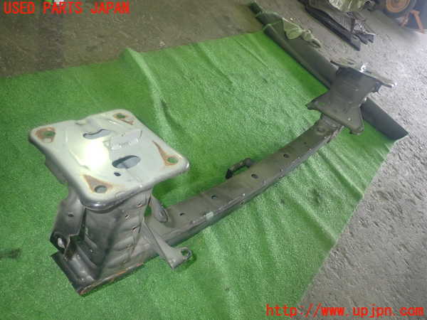 1UPJ-9239091014]プレマシー(CREW)フロントバンパーホースメント 中古_4