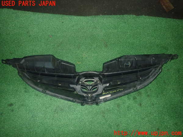 1UPJ-9239091050]プレマシー(CREW)ラジエターグリル 中古_2