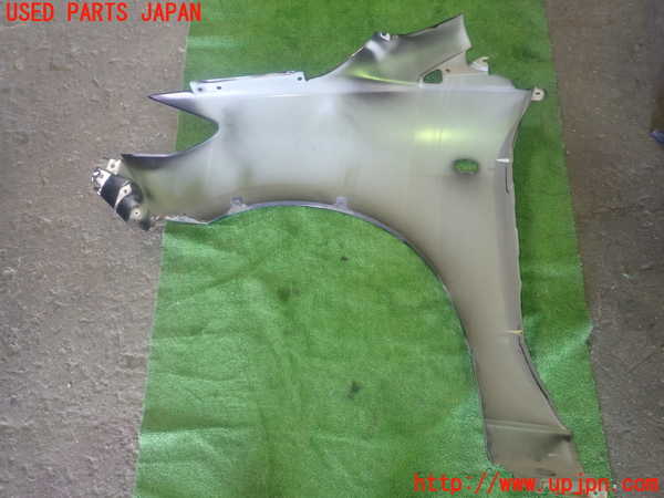 1UPJ-9239091080]プレマシー(CREW)右前フェンダー 中古_4