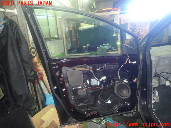 1UPJ-9239091260]プレマシー(CREW)左前ドア 中古 NSG M4O8 43R-00014_2