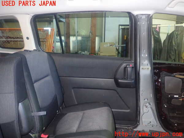 1UPJ-9239091320]プレマシー(CREW)左後ドア 中古 NSG M3Q8 43R-003021_2