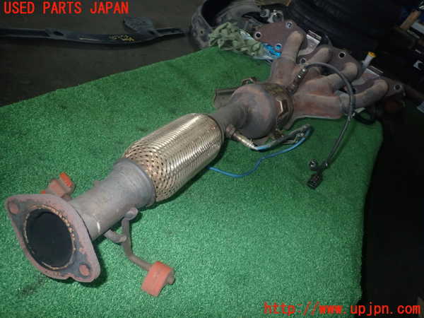 1UPJ-9239092041]プレマシー(CREW)エキマニ1 触媒 マニバーター 中古_2