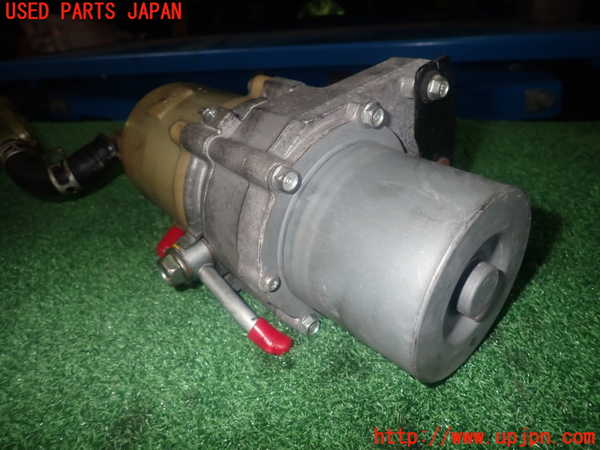 1UPJ-9239094250]プレマシー(CREW)パワステポンプ 中古_2