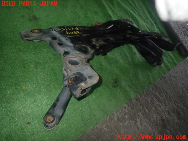 1UPJ-9239095285]プレマシー(CREW)フロントメンバー 中古_4
