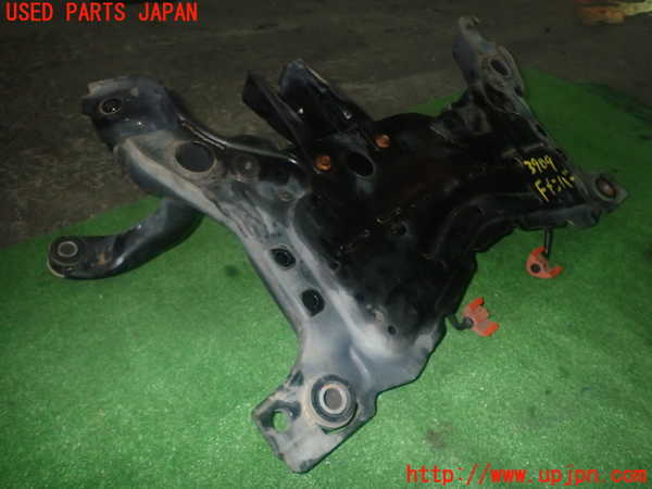 1UPJ-9239095285]プレマシー(CREW)フロントメンバー 中古_5