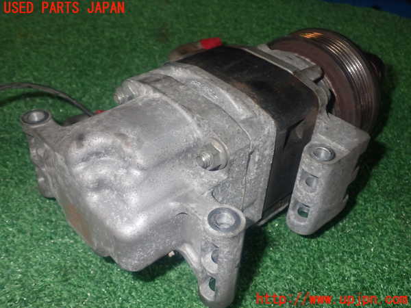 1UPJ-9239096025]プレマシー(CREW)エアコンコンプレッサー 中古_3