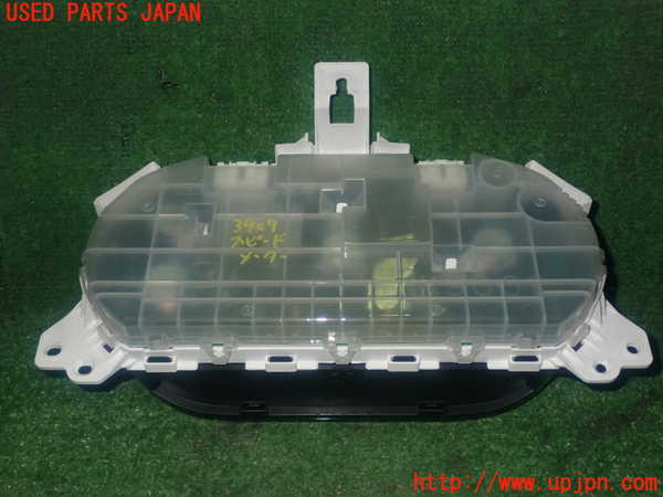1UPJ-9239096170]プレマシー(CREW)スピードメーター 中古_2