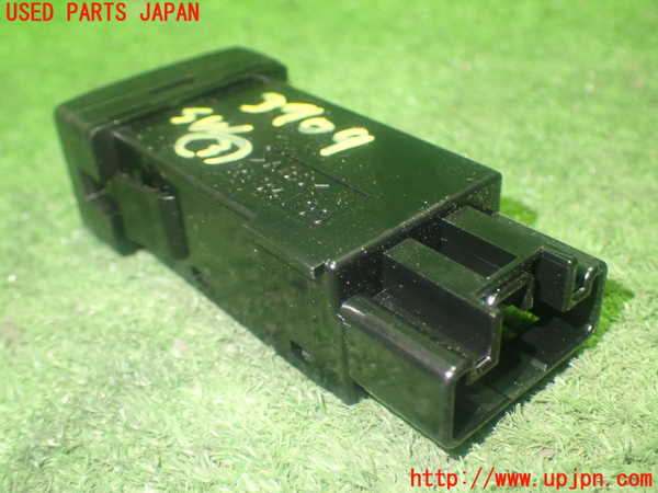 1UPJ-9239096308]プレマシー(CREW)スイッチ3(レベライザー) 中古_3