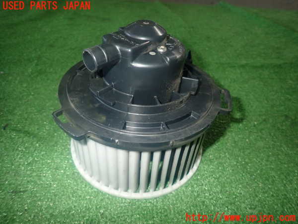 1UPJ-9239096095]プレマシー(CREW)ブロアファン(ブロアーファン) 中古_2