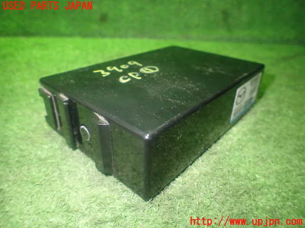 1UPJ-9239096146]プレマシー(CREW)コンピューター1 中古 C248675DZC_2
