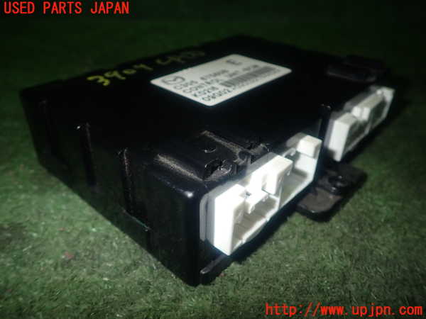1UPJ-9239096147]プレマシー(CREW)コンピューター2 中古 C30567560B_2