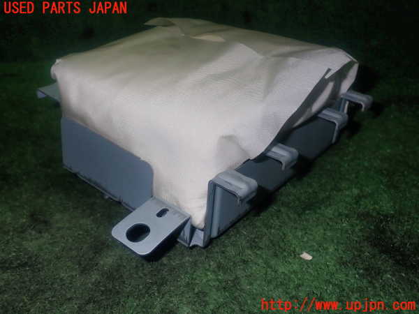1UPJ-9239097870]プレマシー(CREW)助手席側エアバッグカバー 中古_2