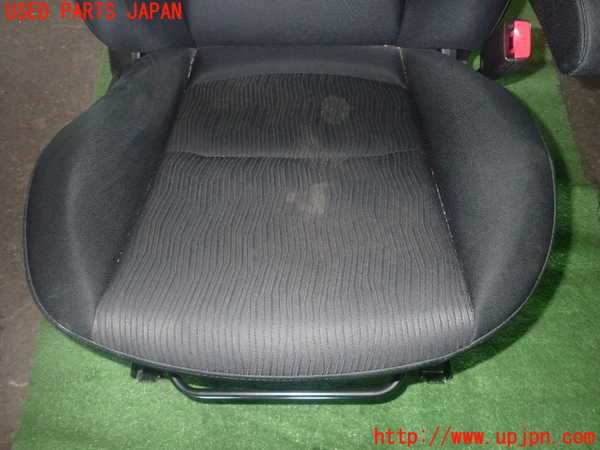 1UPJ-9239097035]プレマシー(CREW)運転席シート 中古_3