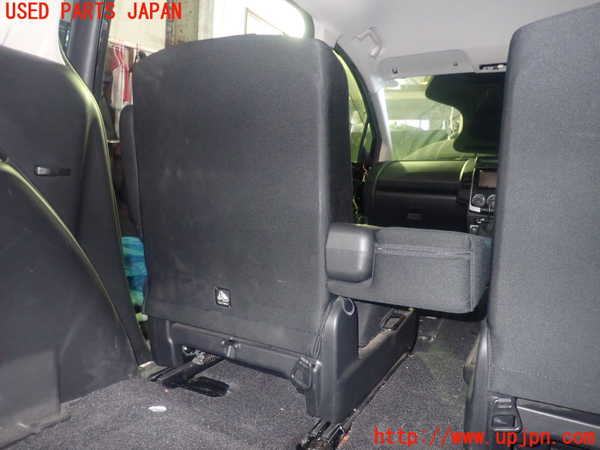 1UPJ-9239097175]プレマシー(CREW)左2列目シート 中古_4