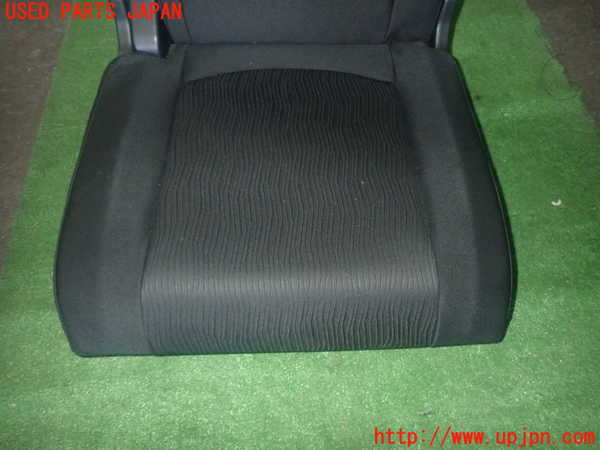 1UPJ-9239097235]プレマシー(CREW)右3列目シート 中古_3