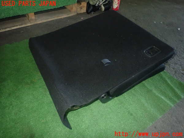 1UPJ-9239097235]プレマシー(CREW)右3列目シート 中古_4