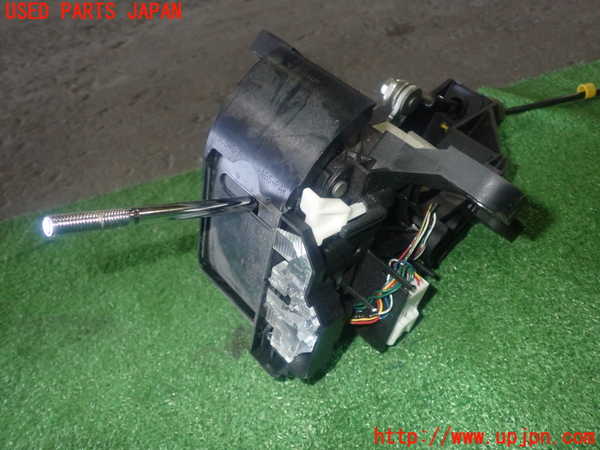 1UPJ-9239097555]プレマシー(CREW)ATシフトレバー 中古_2
