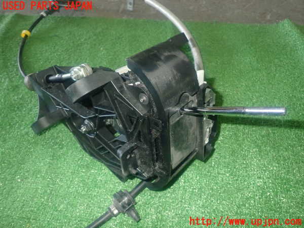 1UPJ-9239097555]プレマシー(CREW)ATシフトレバー 中古_3